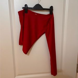 One shoulder red crop top